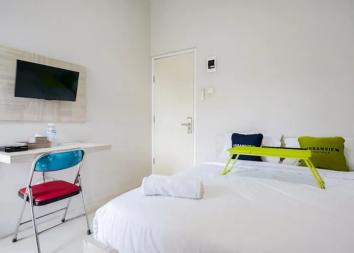 Urbanview Hotel Bari Syariah Palembang